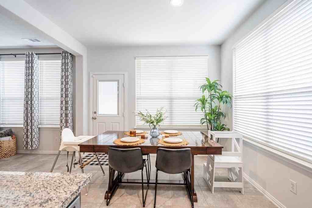 1307 Santa Clara Dr - Photo 6 of 23