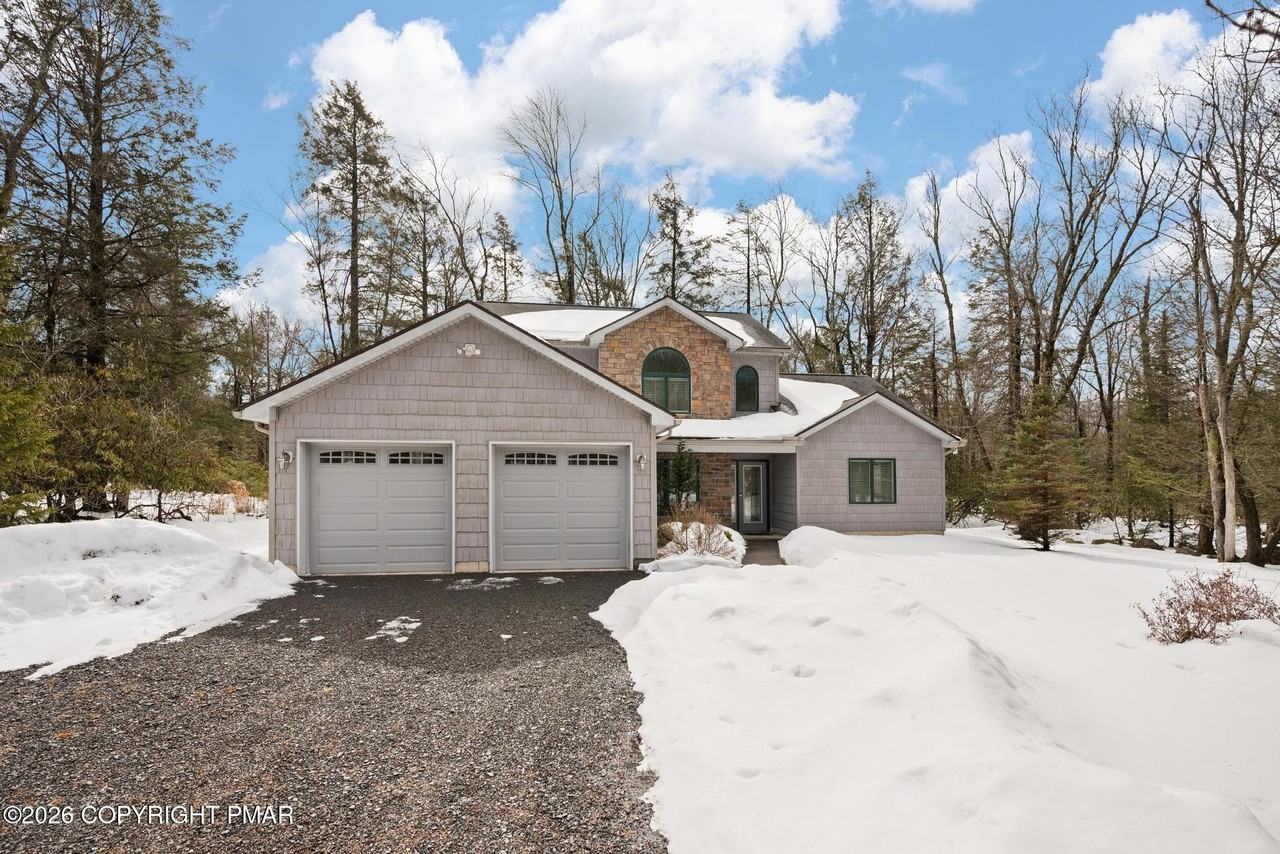 2236 Hillcrest Dr - Photo 3 of 45