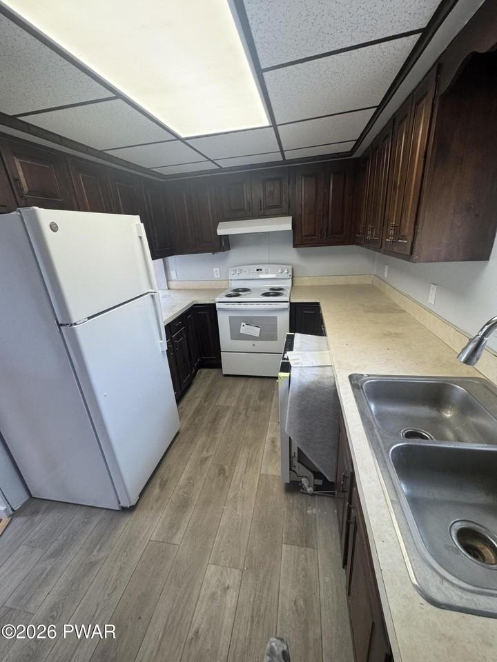 2565 Easton Tpke - Photo 3 of 9