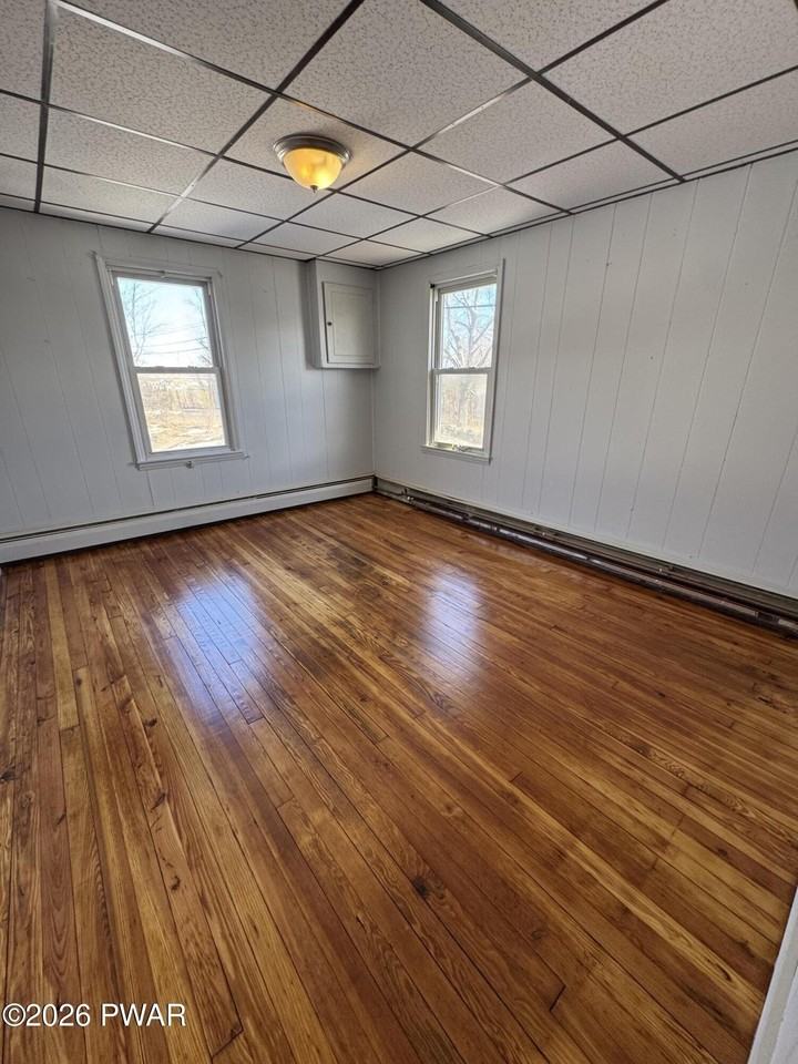 2565 Easton Tpke - Photo 5 of 9