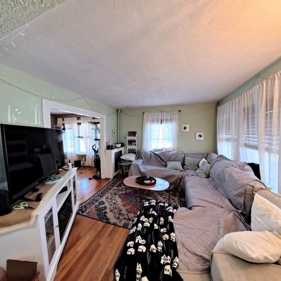 18 Martin St #1 - Photo 4 of 10