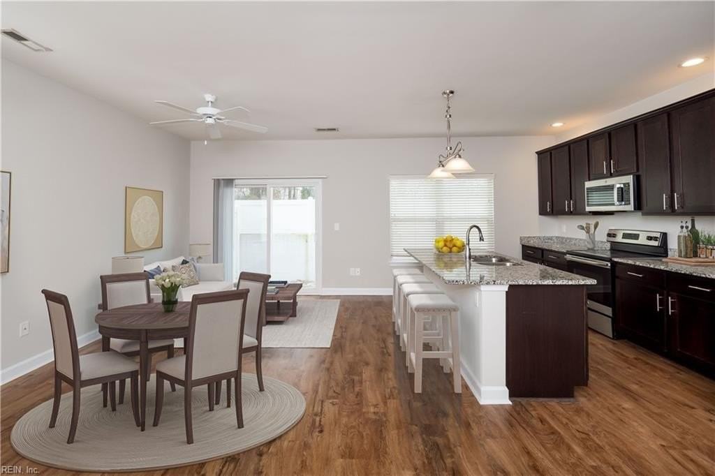 1101 Courage Ct - Photo 5 of 47