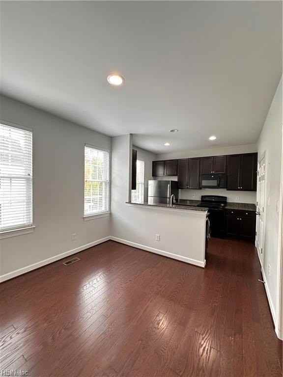 4464 Lydias Dr - Photo 3 of 16