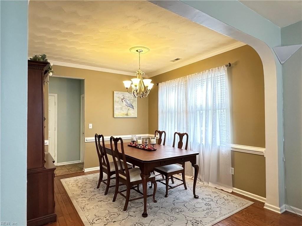 1821 Somersby Ln - Photo 6 of 23