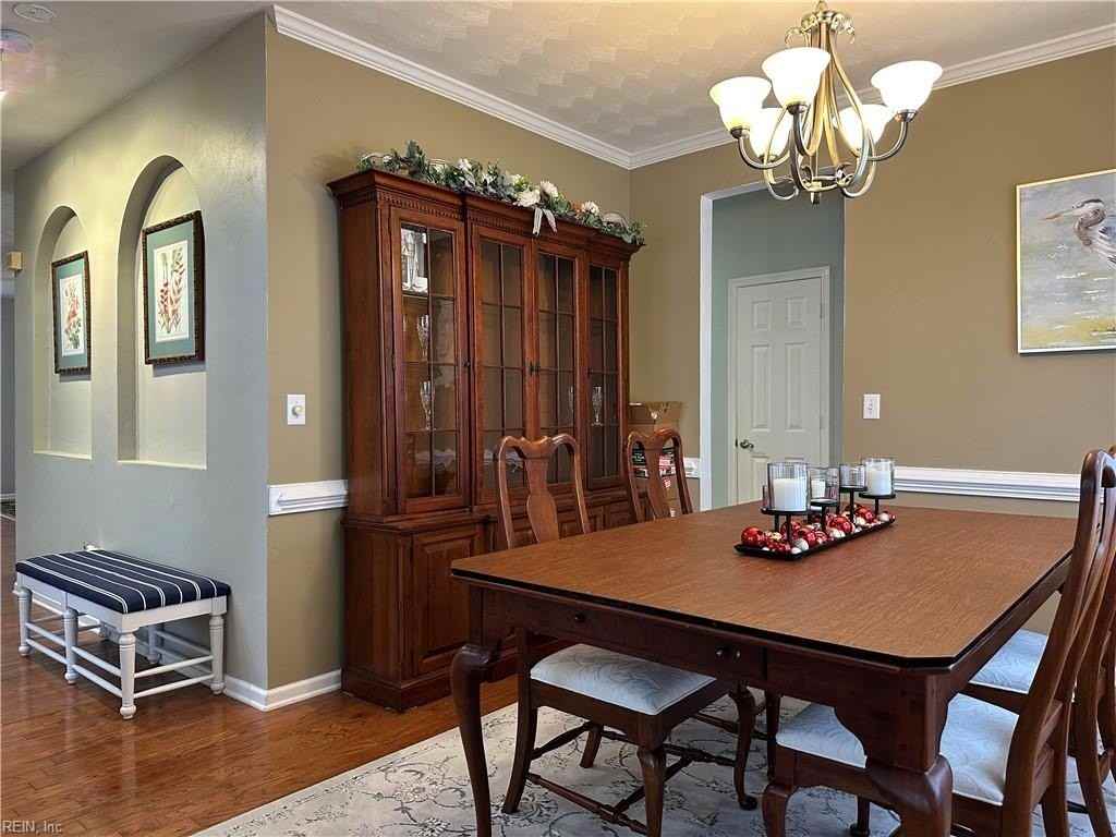 1821 Somersby Ln - Photo 7 of 23