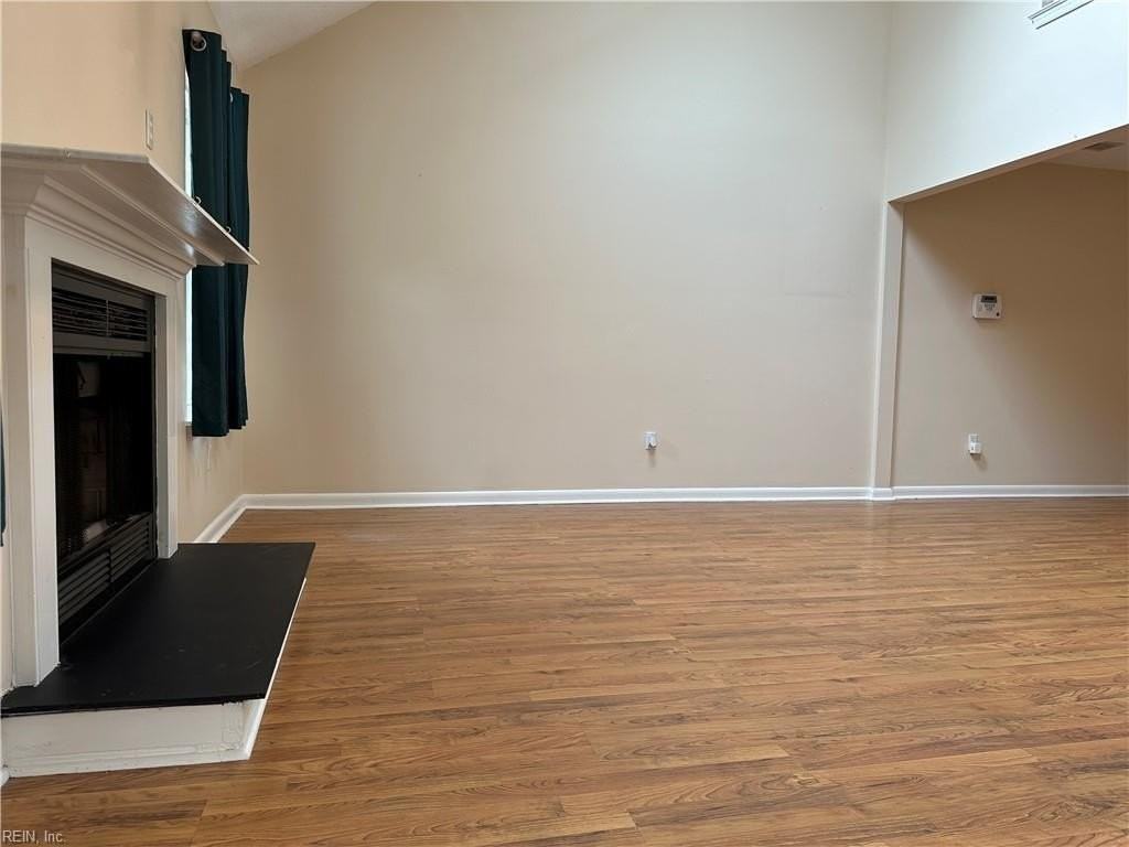 2429 Sedgewick Dr - Photo 2 of 13