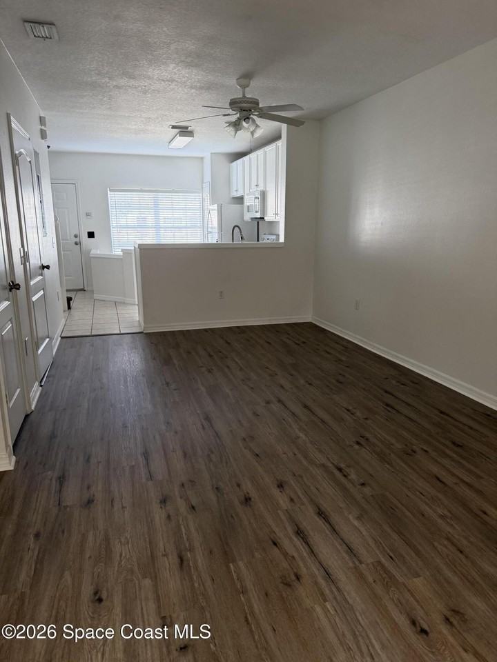 1361 Hampton Park Ln - Photo 7 of 22