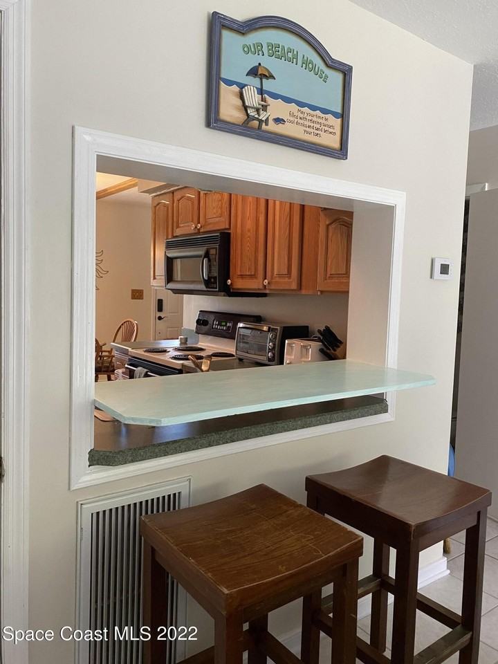 917 Jamestown Ave Unit 100 - Photo 5 of 29