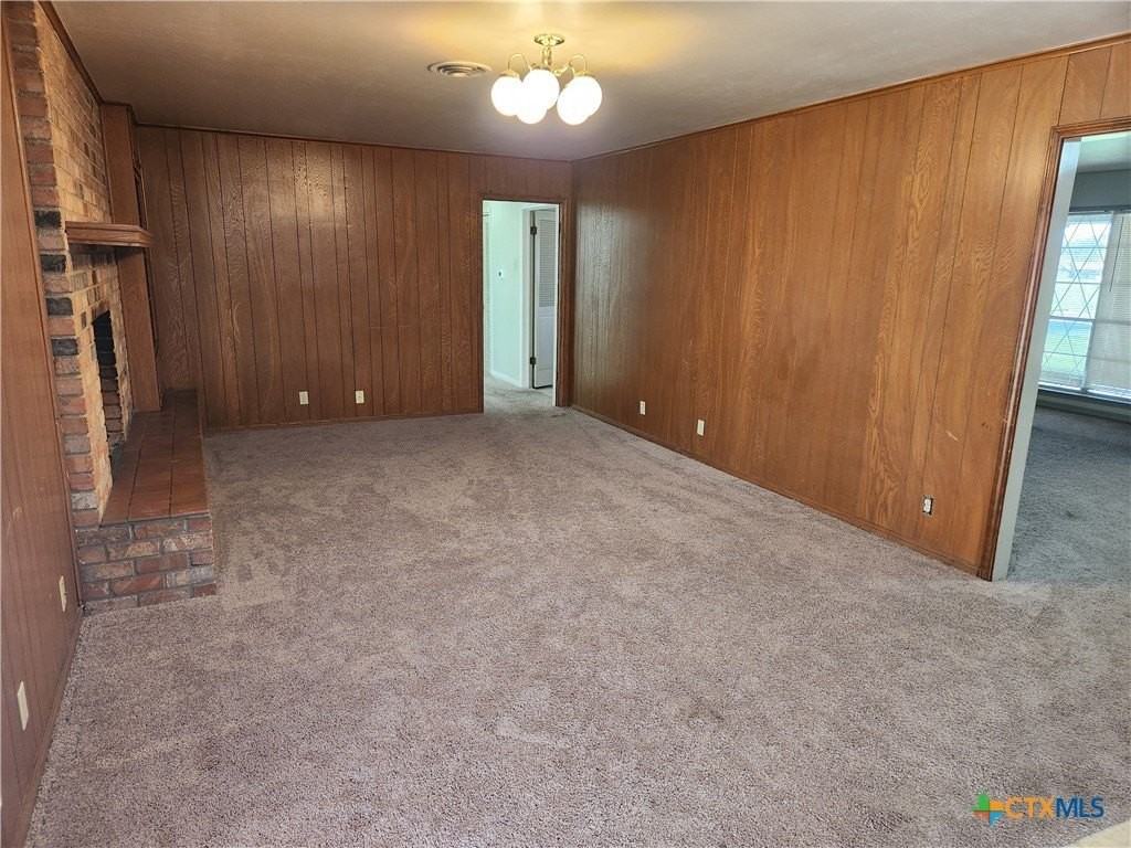 2909 Oakdale Dr - Photo 5 of 14