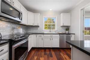 featured image of 231 Maple Ave Apt 204