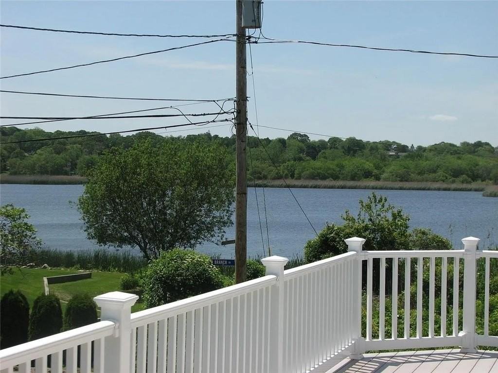 10 Burbank Ave - Photo 2 of 14