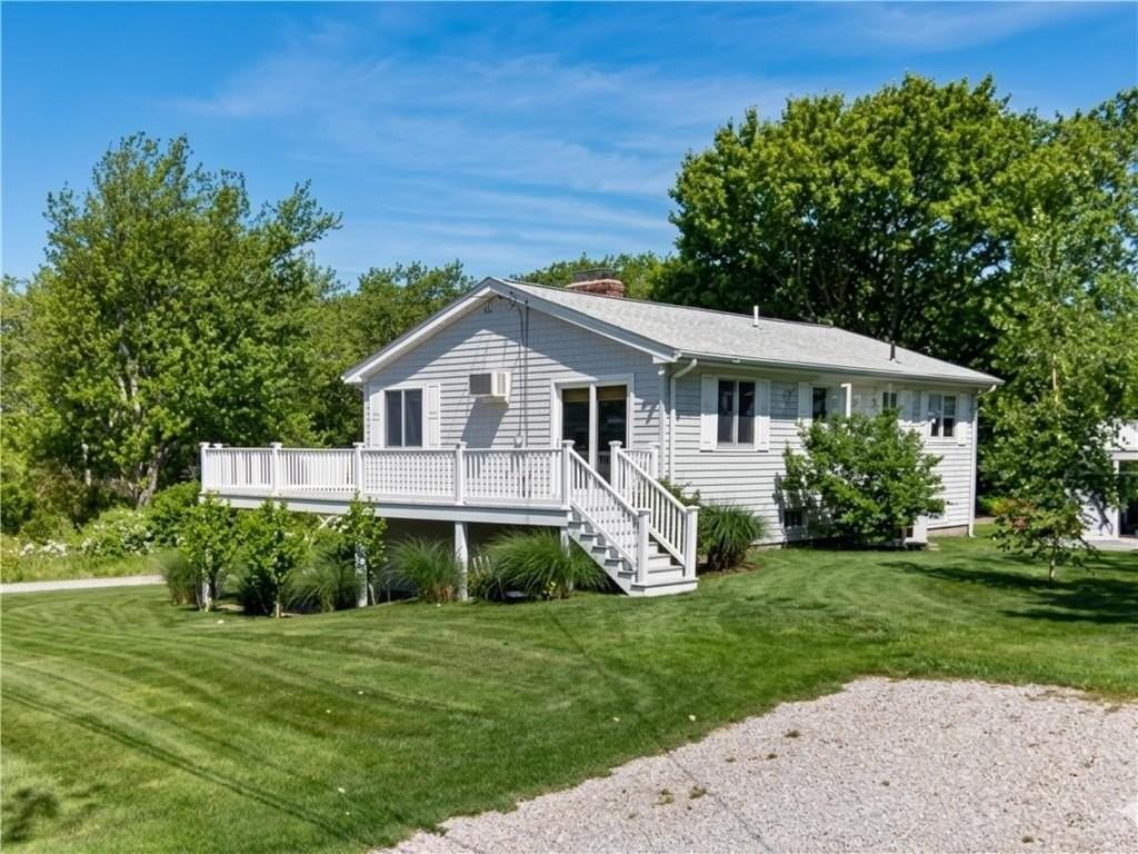 10 Burbank Ave - Photo 3 of 14