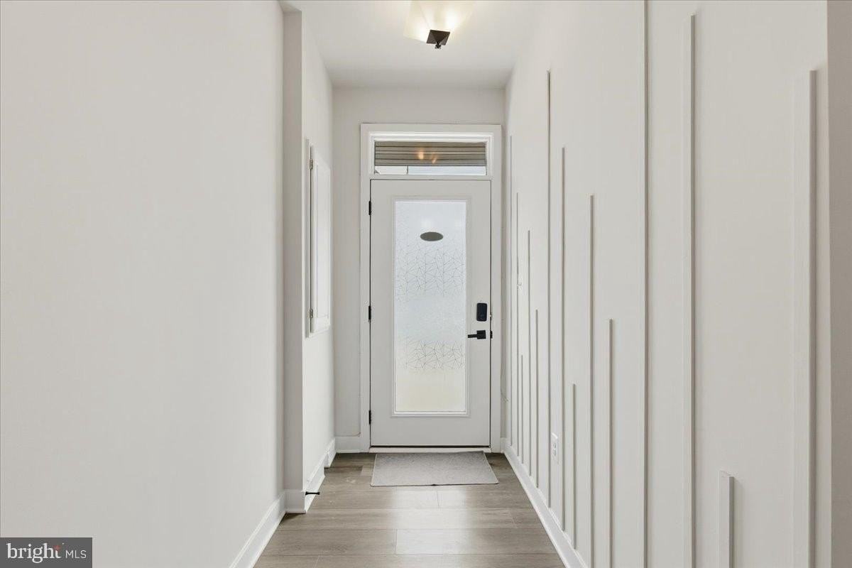 7810 Yona Ct - Photo 5 of 31