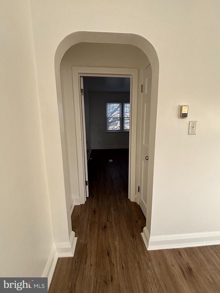 3758 Columbus Dr Unit 1 - Photo 4 of 9