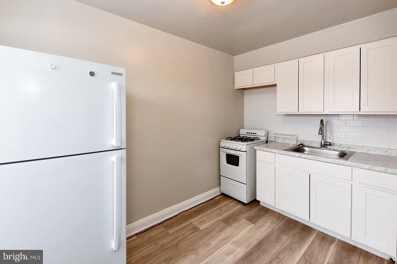 1417 Taylor Ave Apt 1 - Photo 7 of 24