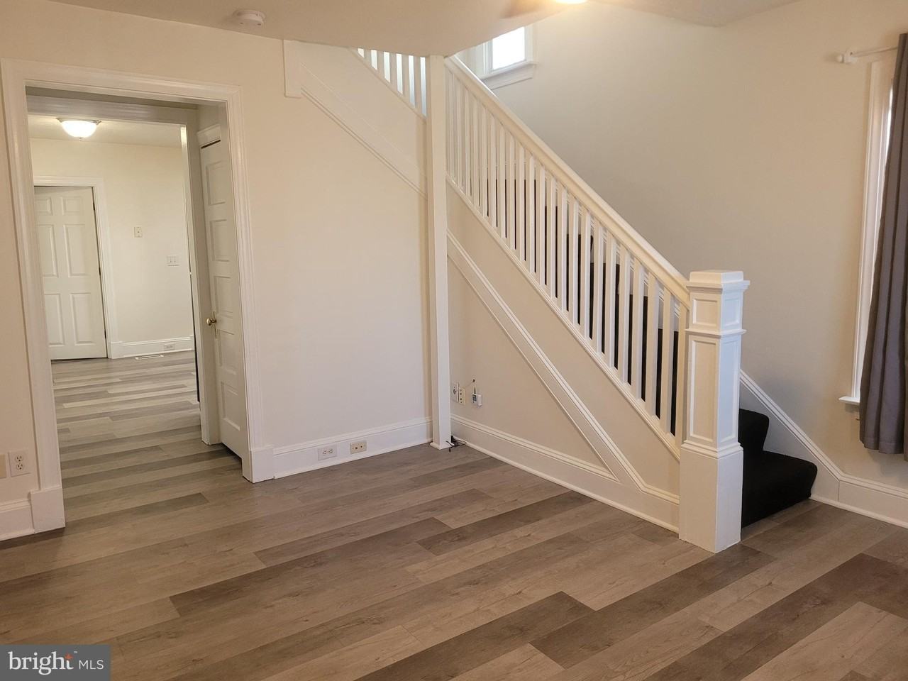 48 Webster St - Photo 7 of 25