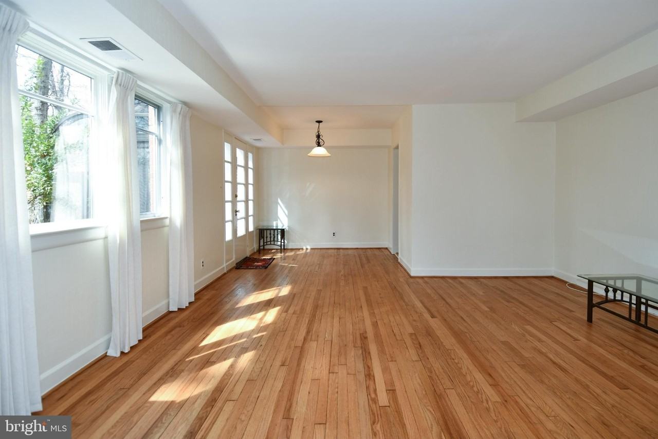 8520 Geren Rd Unit 18-3 - Photo 6 of 34