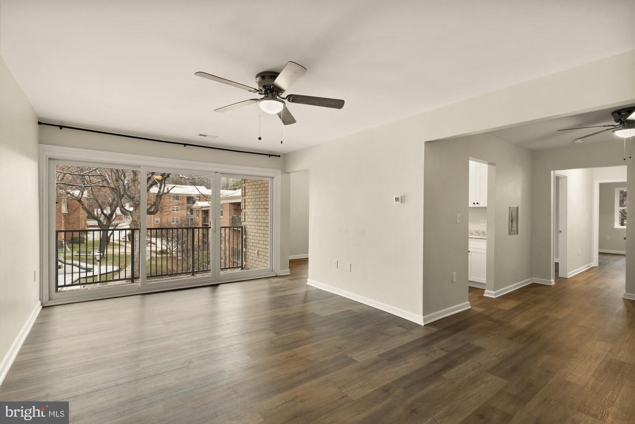 882 College Pkwy Unit 882-30 - Photo 2 of 35