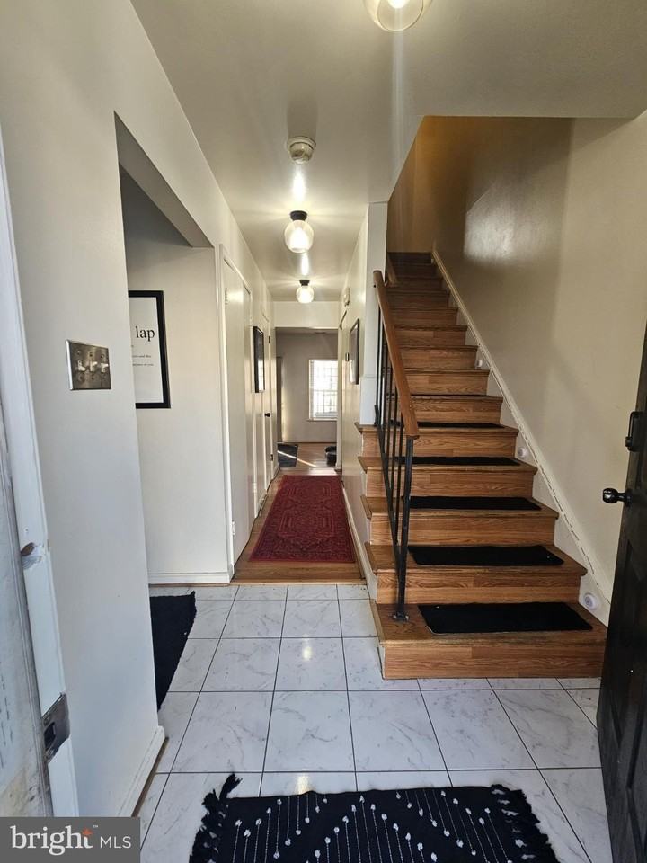 511 Mount Lubentia Ct W - Photo 3 of 21