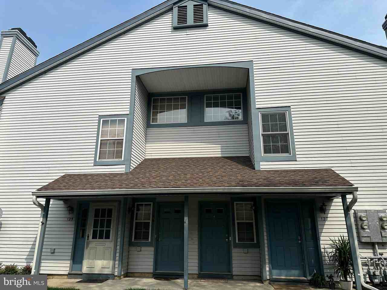 128 Andover Pl - Photo 2 of 11