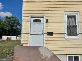 featured image of 104 New Rose St