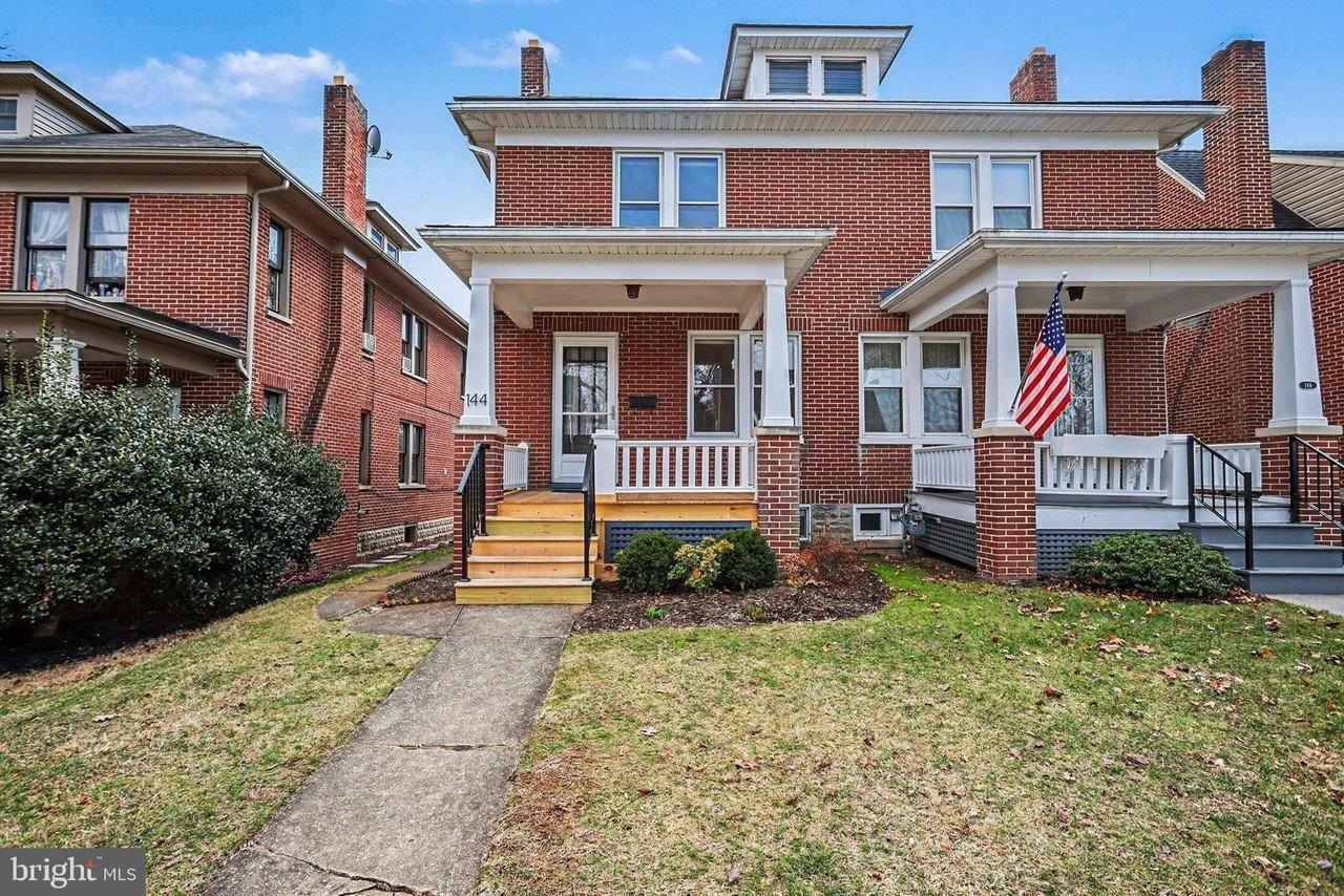 144 Seminary Ave - Photo 5 of 28