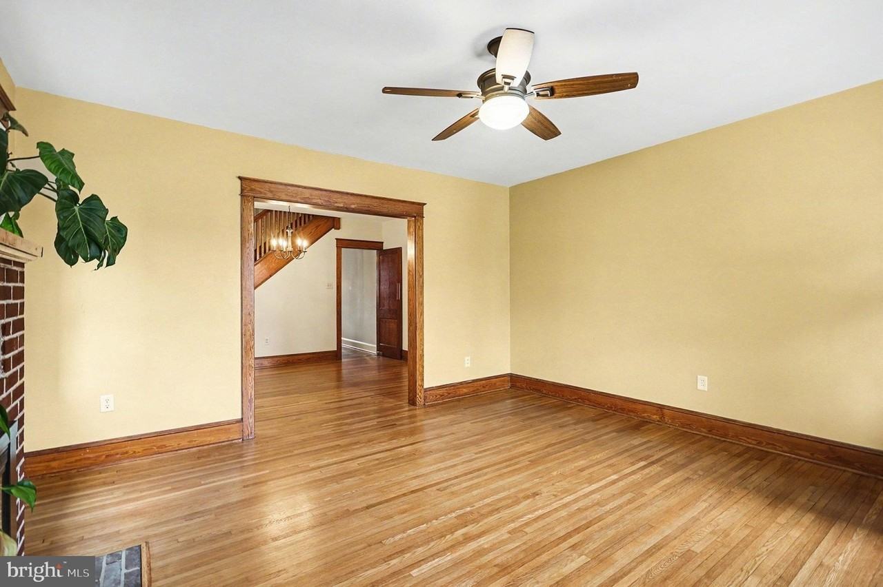 144 Seminary Ave - Photo 6 of 28