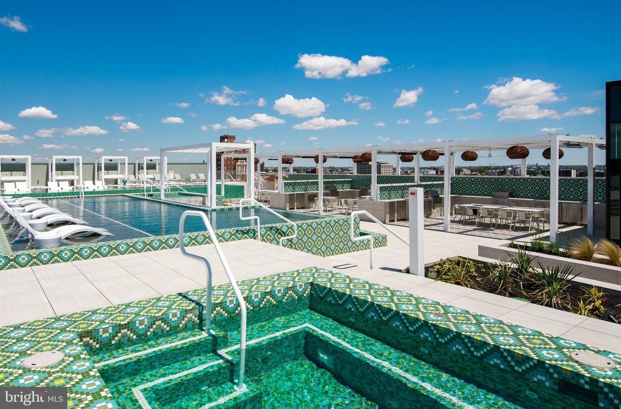 900 N 9th St Unit B - Photo 4 of 15