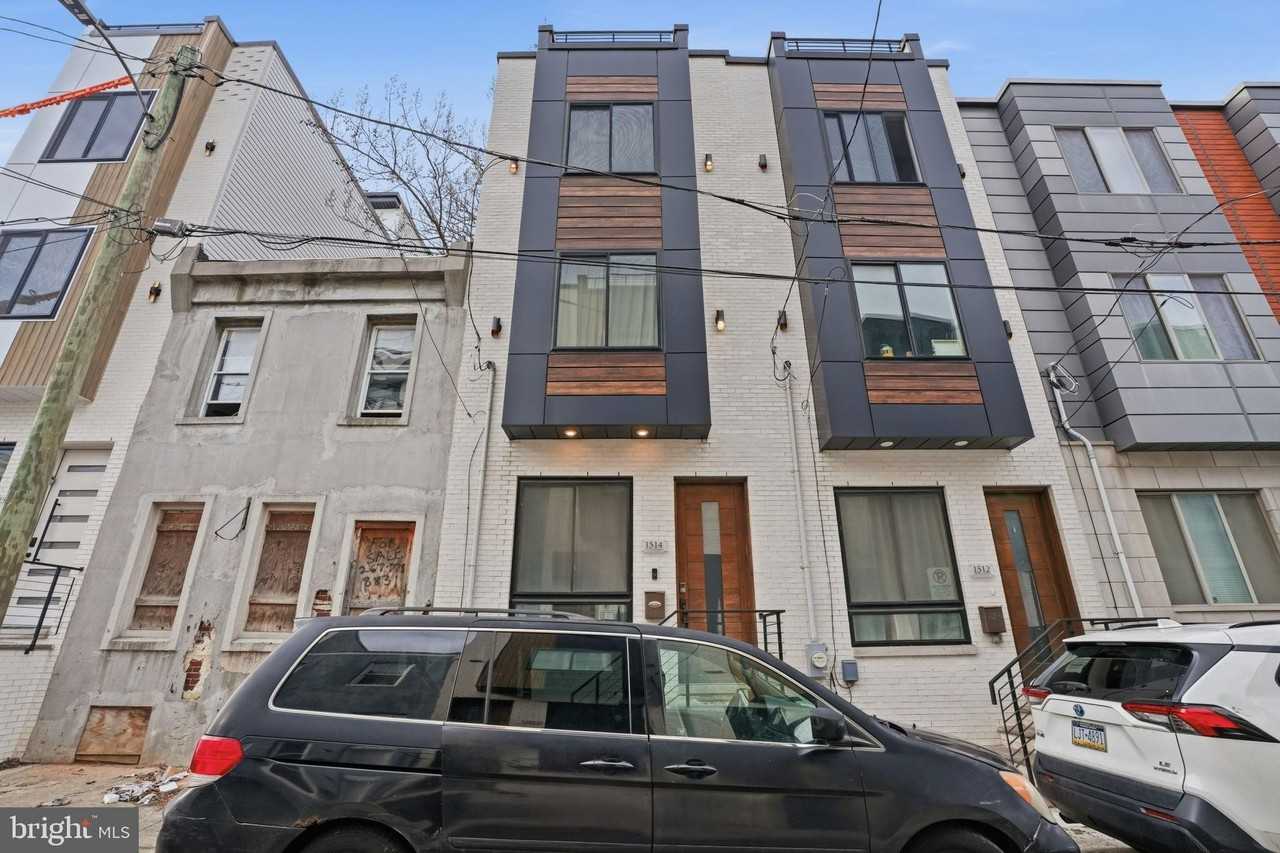 1514 S Bambrey St - Photo 2 of 30