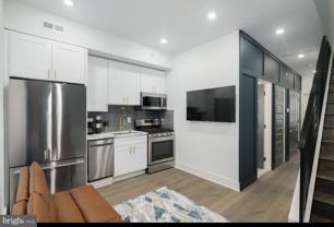 3127 Richmond St Unit 3 - Photo 1 of 1