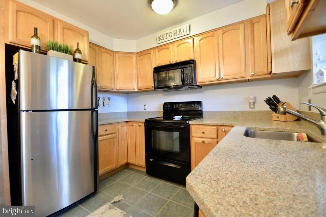 4621A 28th Rd S Apt A - Photo 4 of 7