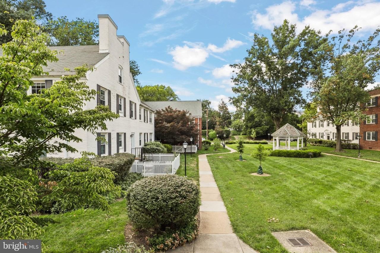 2912 13th Rd S Apt 204 - Photo 4 of 32