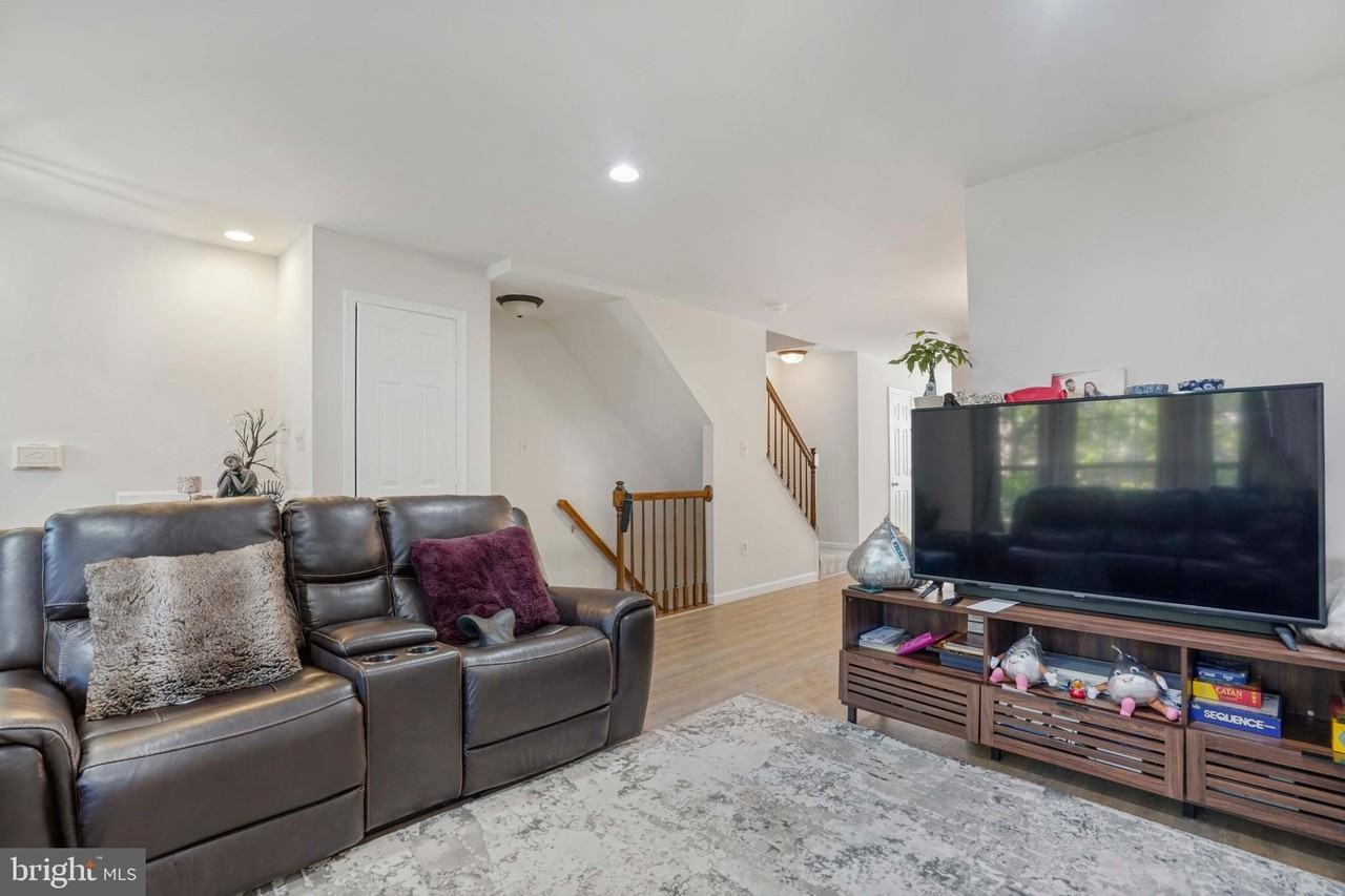 13118 Plotner Farm Rd - Photo 6 of 32