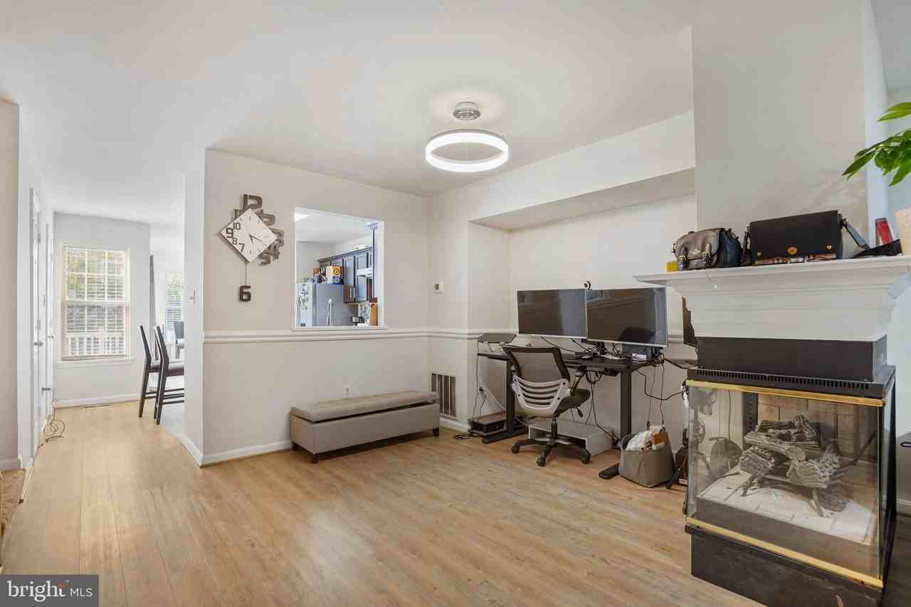 13118 Plotner Farm Rd - Photo 7 of 32