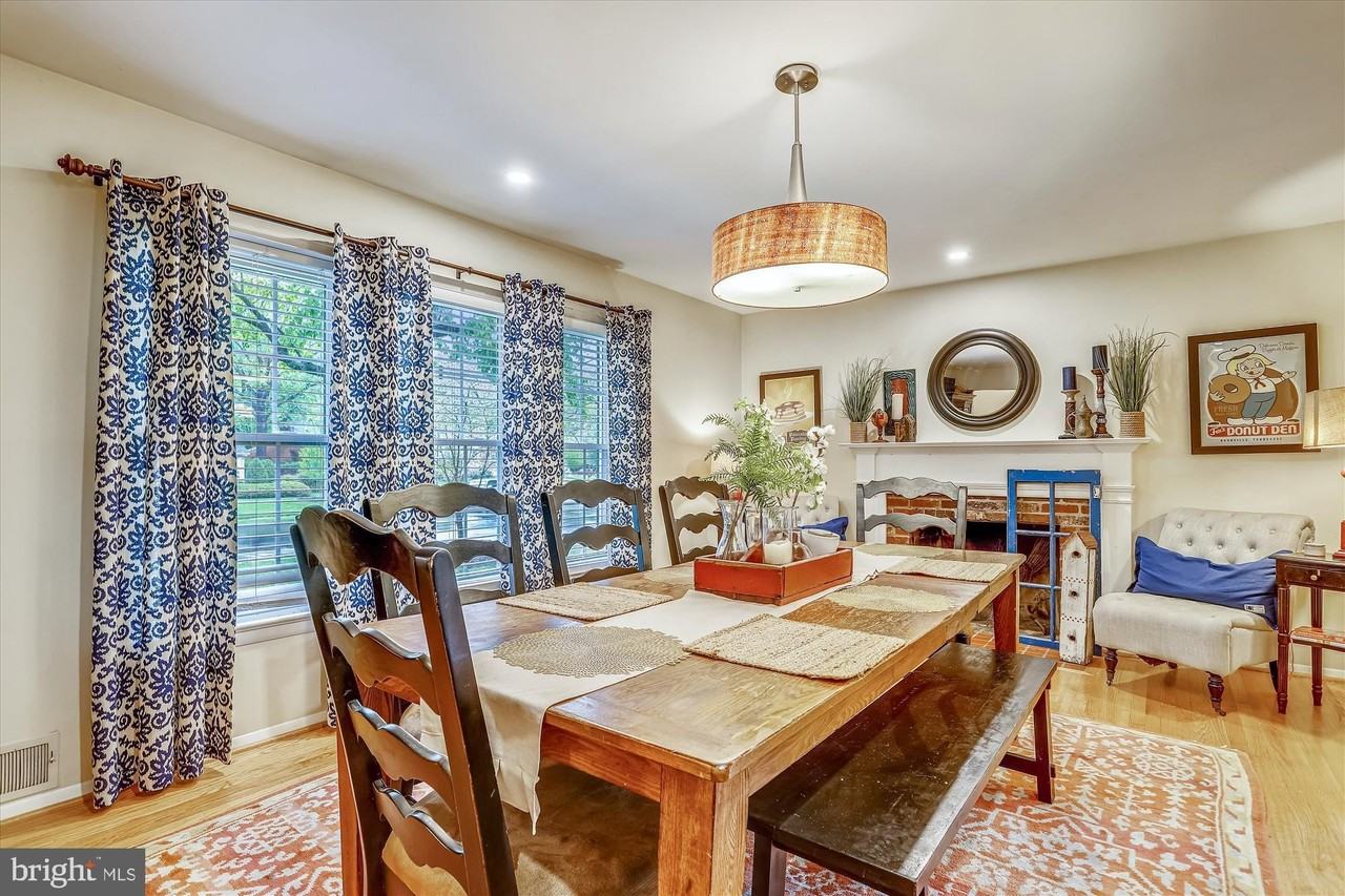 1048 Dalebrook Dr - Photo 6 of 31