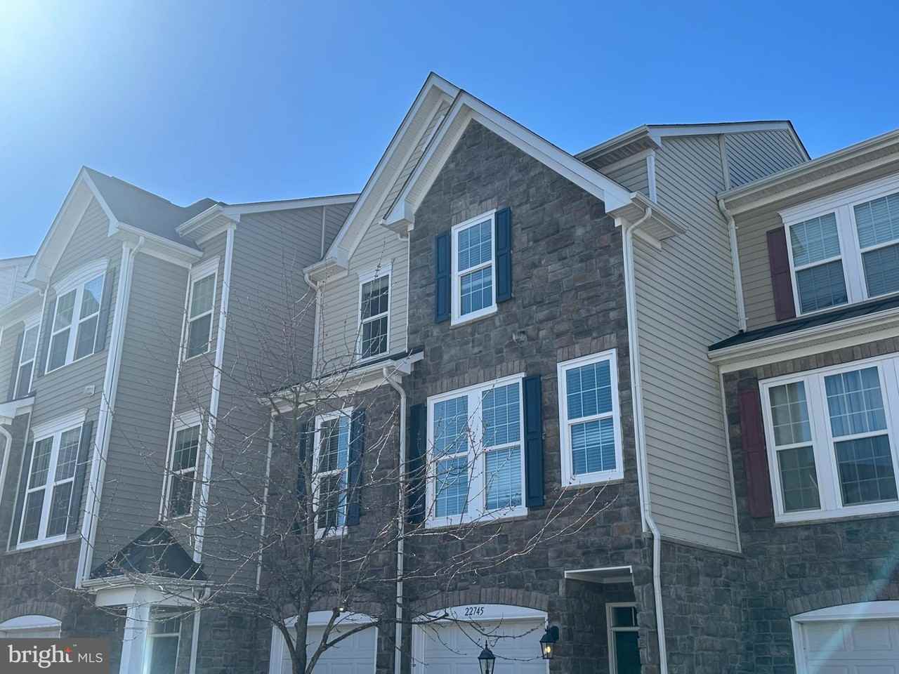 22745 Balduck Ter - Photo 3 of 42