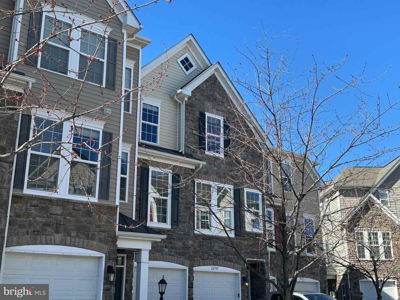 22745 Balduck Ter - Photo 4 of 42