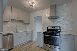 232 Cabbel Dr - Photo 1 of 1