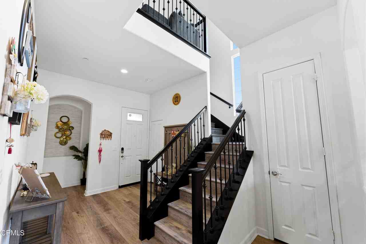 2406 Nicklaus St - Photo 5 of 42