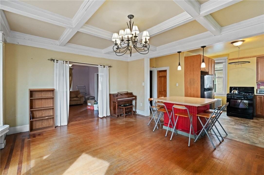 922 Jancey St - Photo 6 of 30