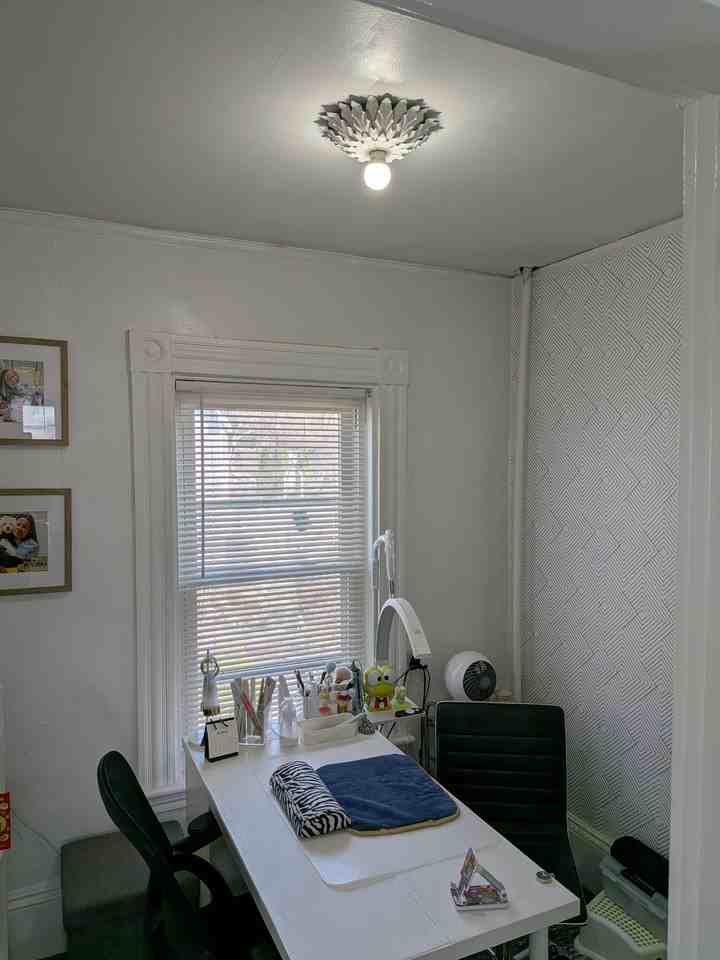 46 Roberts St #2 - Photo 5 of 12