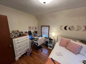 213 Holland St #R - Photo 1 of 1