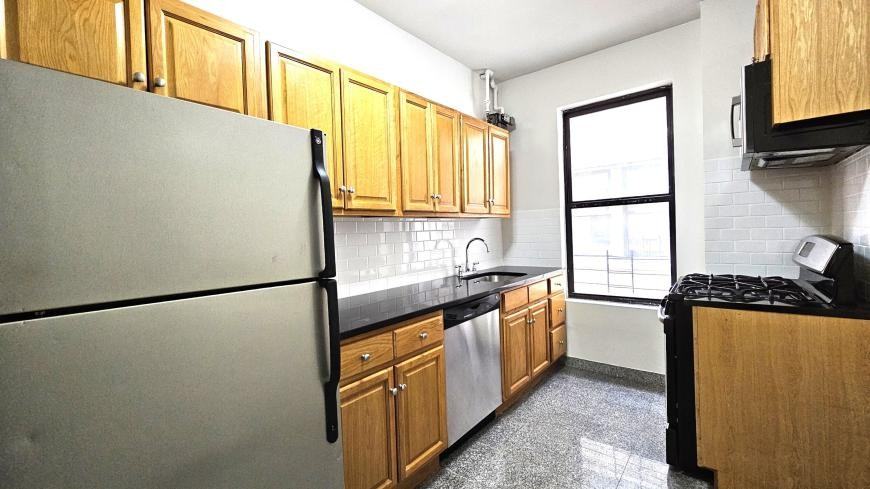 664 W 163rd St - Photo 6 of 10