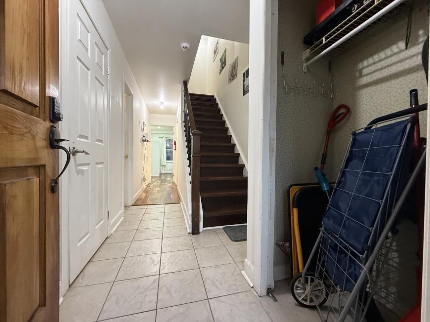 537 10-537 Steeles Avenue West - Photo 2 of 10