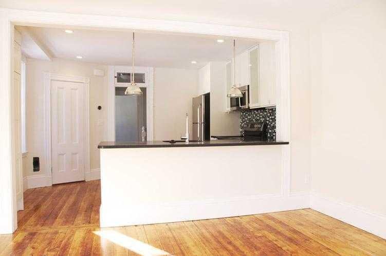 89 Windsor St - Photo 2 of 8