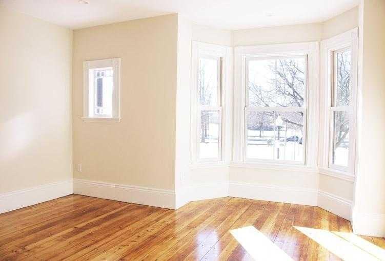 89 Windsor St - Photo 3 of 8