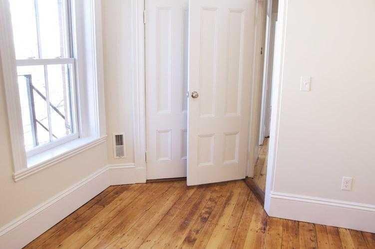 89 Windsor St - Photo 4 of 8