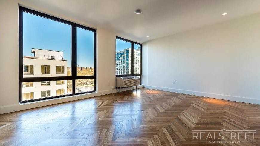 1 Duffield St - Photo 2 of 10