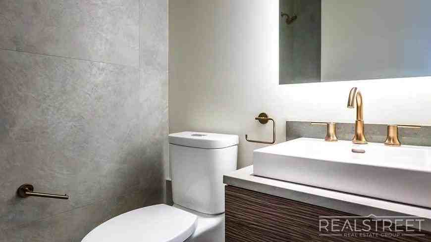 1 Duffield St - Photo 5 of 10