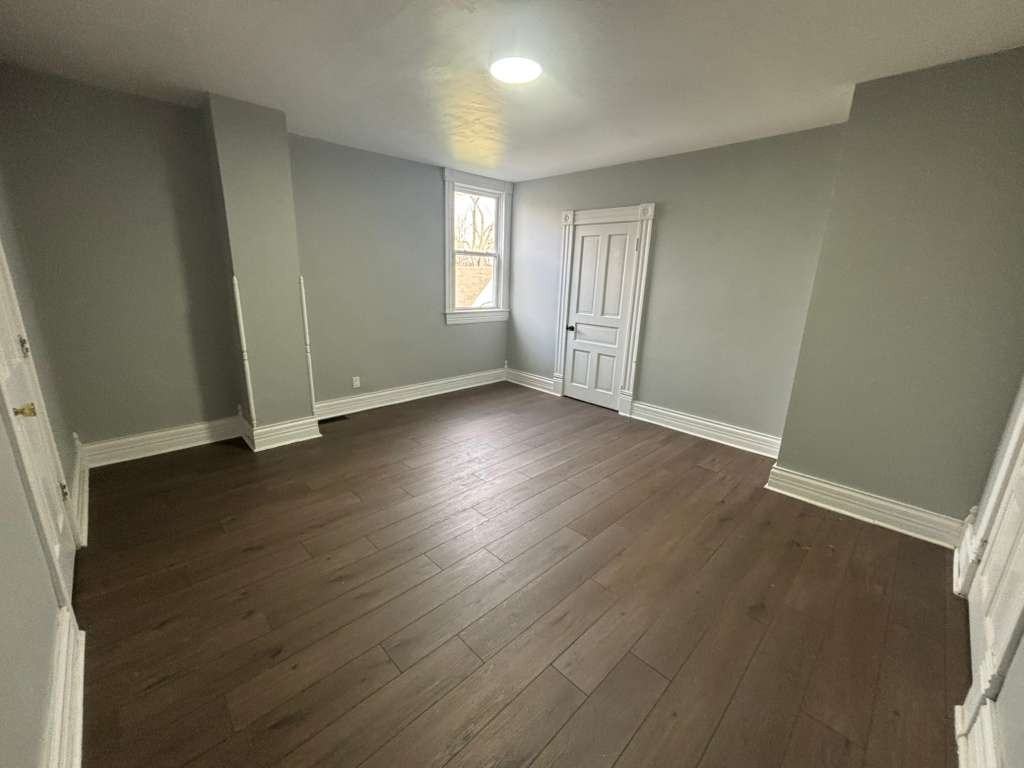 237 N Lincoln St #1 - Photo 3 of 24